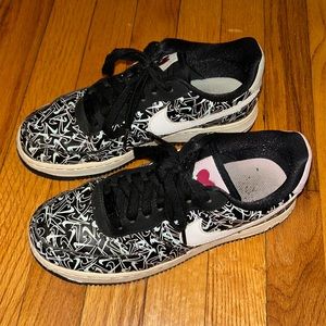 Nike Valentine’s Day Air Force 1 size 7.5